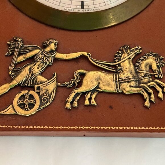 Vintage Barometer with Chariot Design Decorative barometer with rain, change, an - Picture 2 of 5
